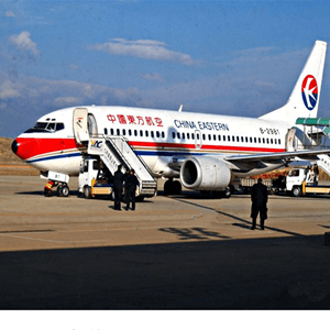长春龙嘉机场空运航空快运业稳步发展的原因是什么？
